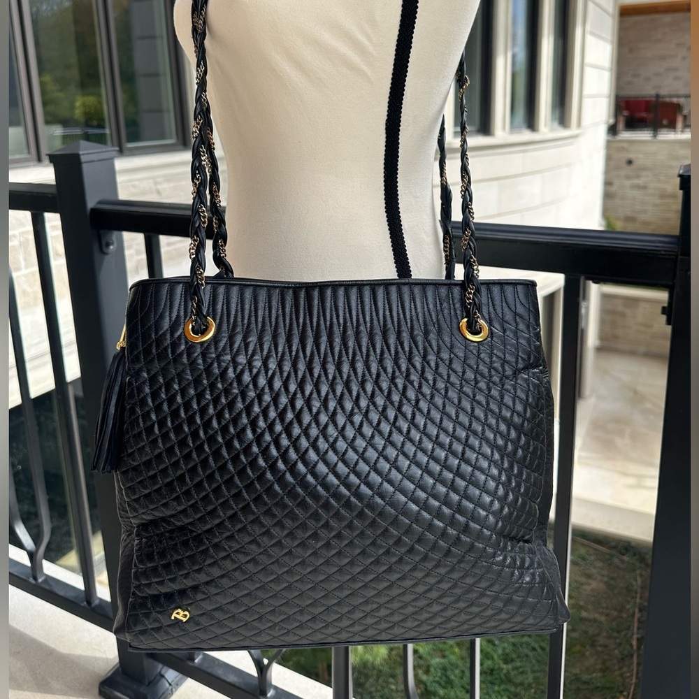 Bally Vintage Black Quilted Gold Tone Hardware Chain Straps Leather Shoulder Bag - Picture 2 of 15